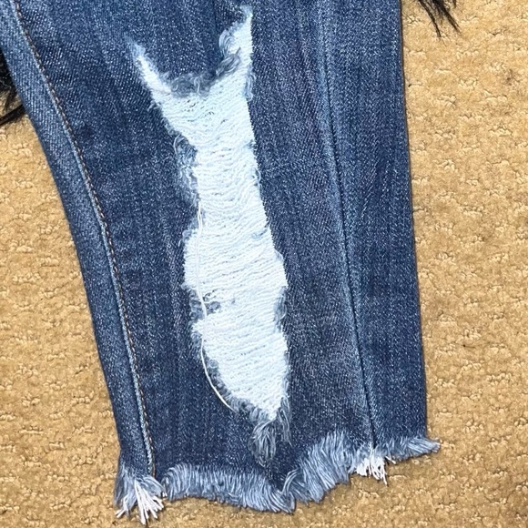 NEW - VICI KanCan Distressed Ankle Jeans - Picture 6 of 13